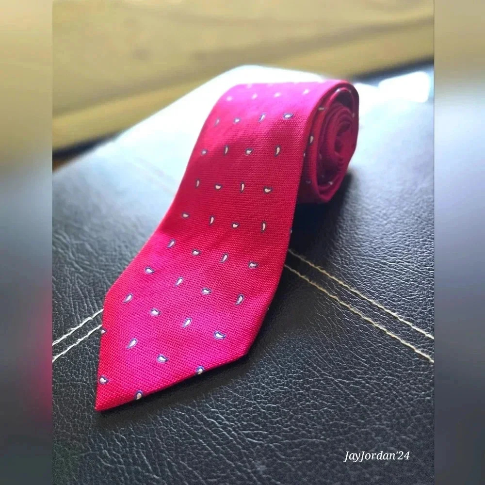 100% Silk DAKS London Mens Tie in a Pink Magenta Color